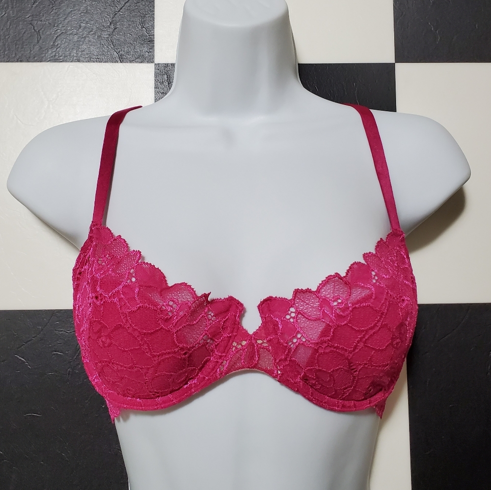 🚩 SALE Victoria's Secret Very Sexy Lace Push-Up Bra 34C